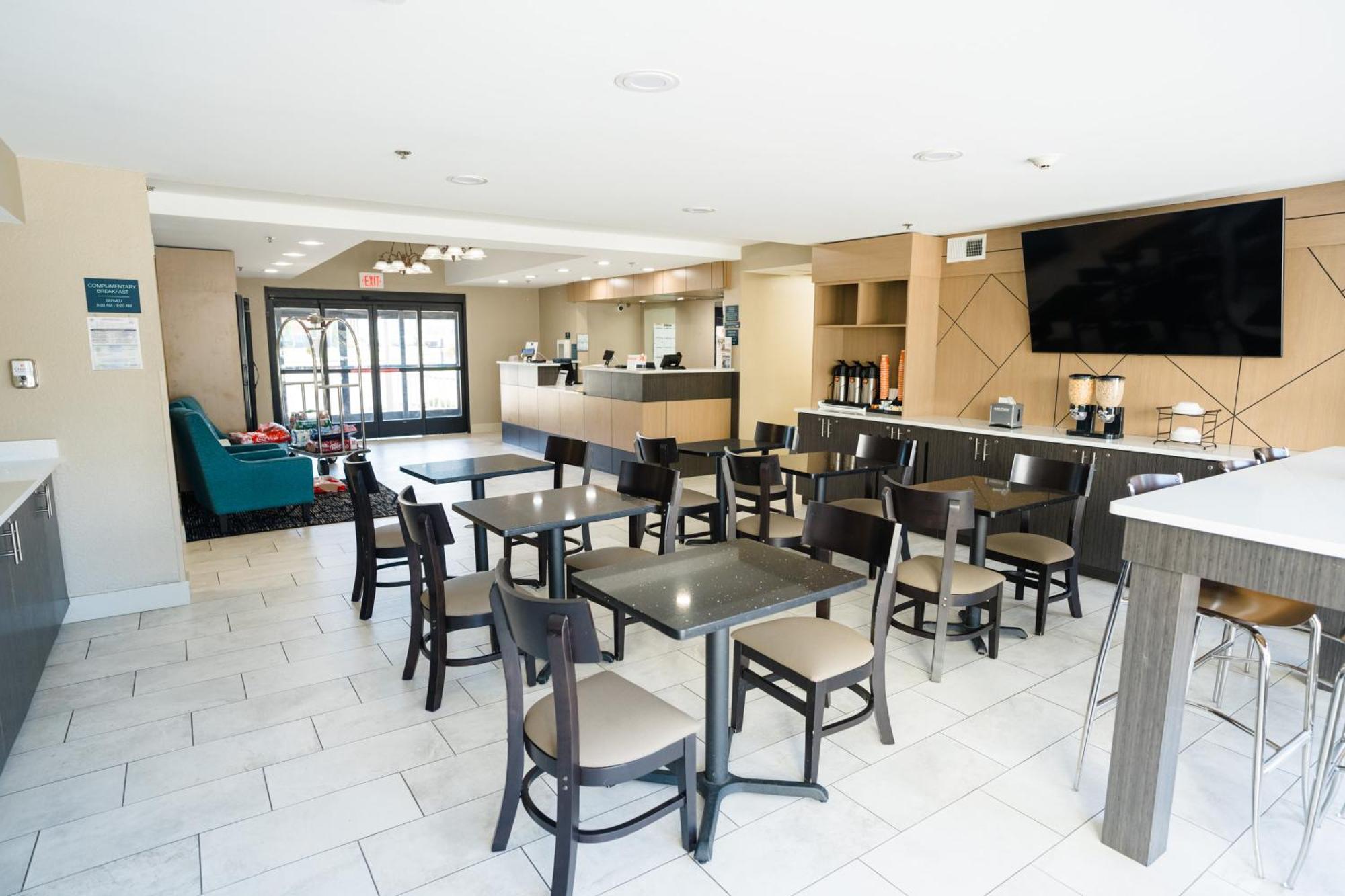 Mainstay Suites Knoxville Airport Алкоа Екстериор снимка